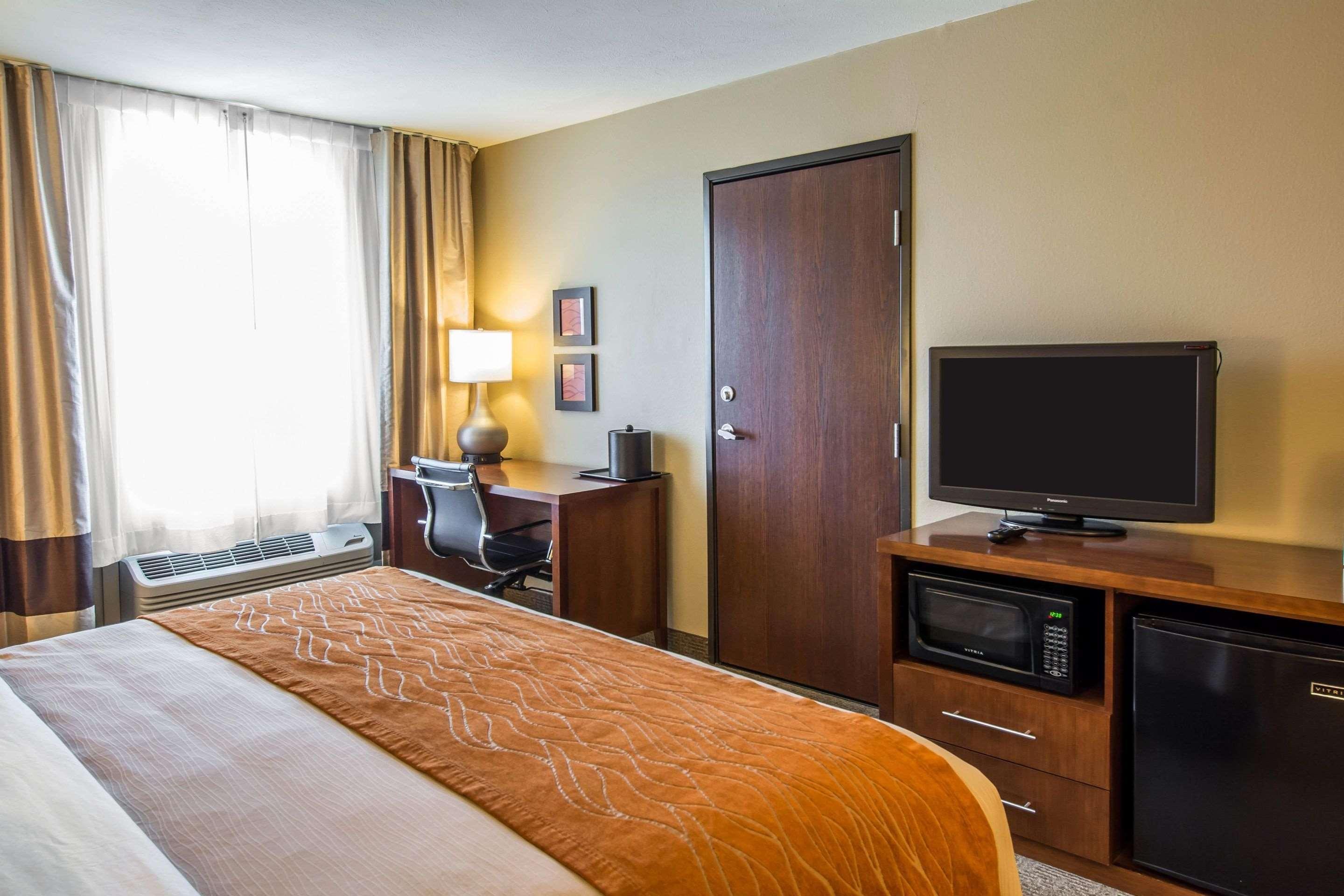 Comfort Inn & Suites Spokane Valley Exterior photo