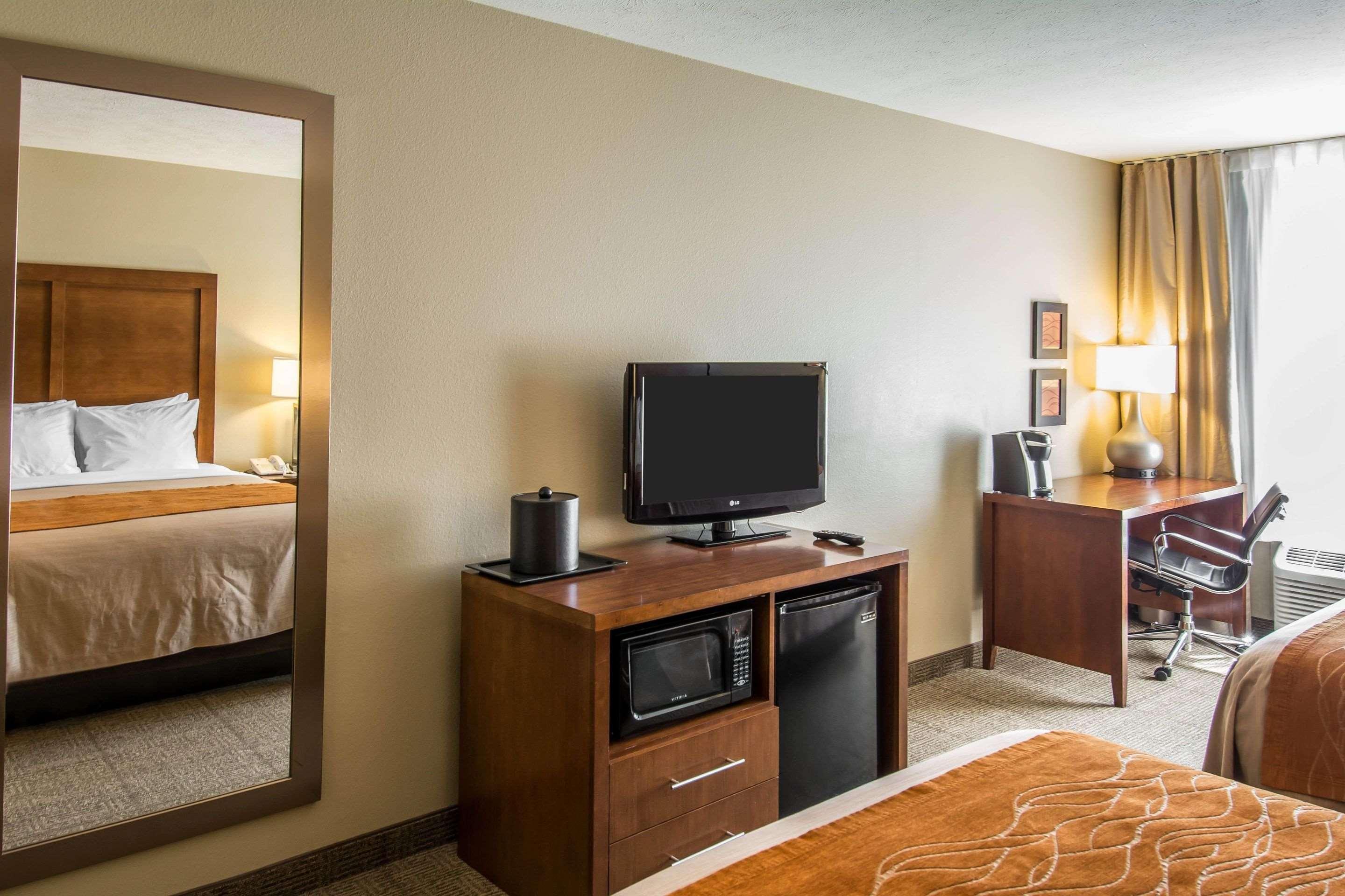 Comfort Inn & Suites Spokane Valley Exterior photo