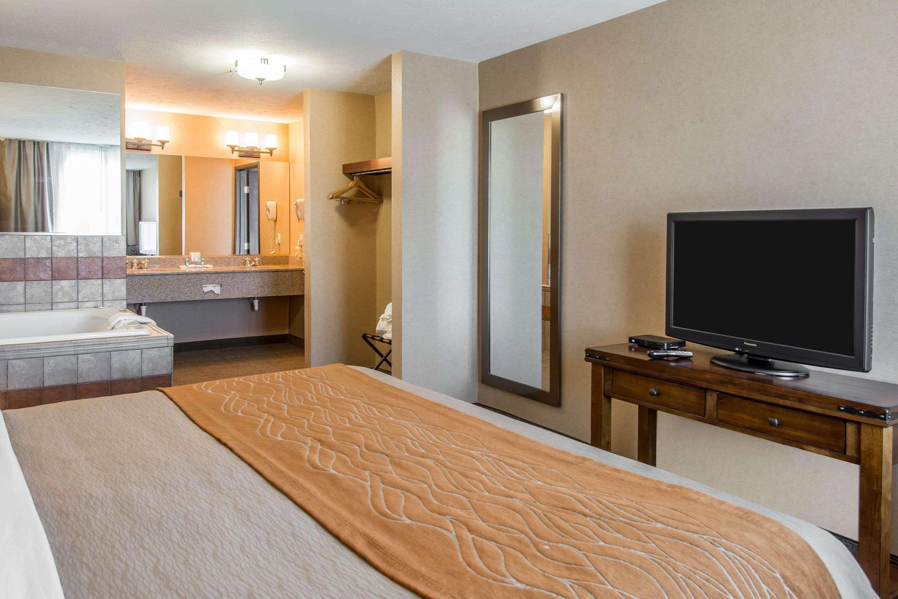 Comfort Inn & Suites Spokane Valley Exterior photo