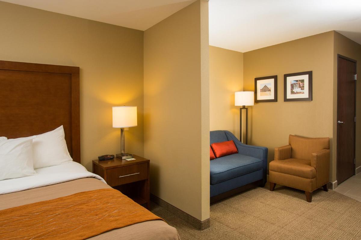 Comfort Inn & Suites Spokane Valley Exterior photo