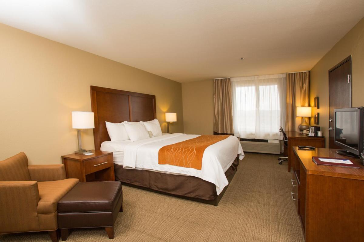 Comfort Inn & Suites Spokane Valley Exterior photo